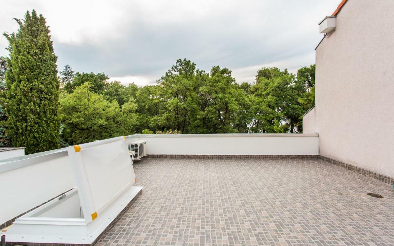 Studio Apartman Mija 2A **** Malinska Exteriér fotografie